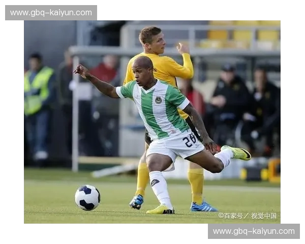 维京战吼的交响诗:艾夫斯堡与哈马比,在博罗斯的仲夏夜寻找绿茵真谛